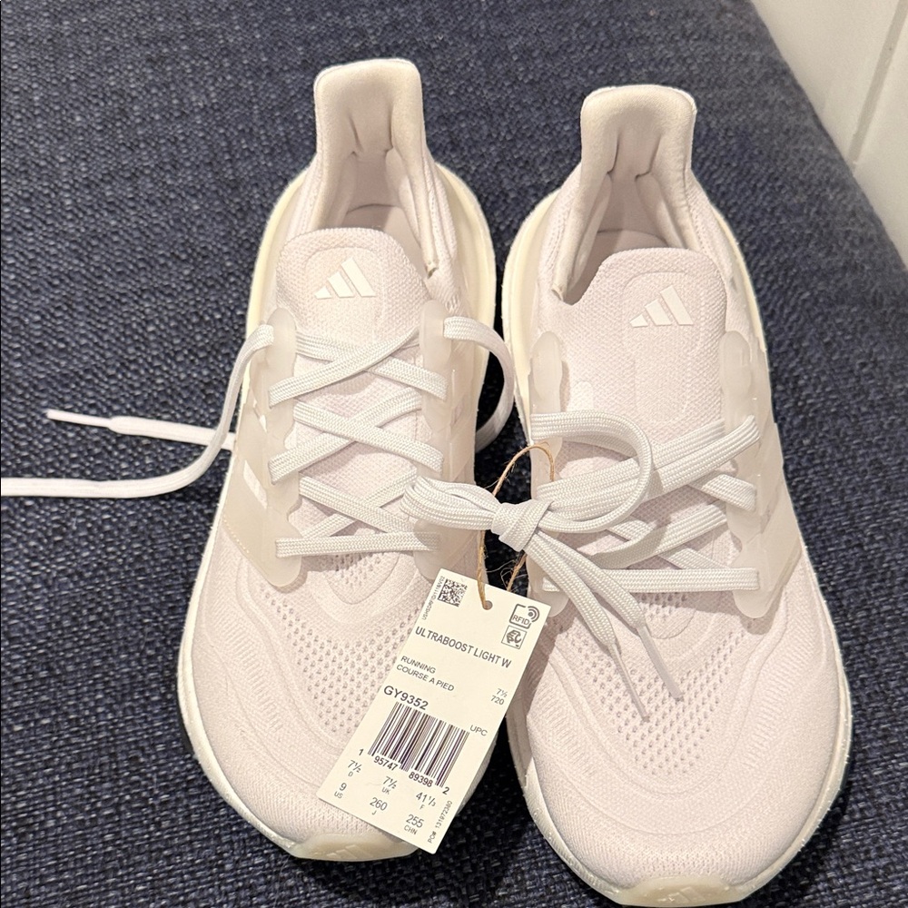 Adidas Women's Ultraboost Light Running Shoes - NWT - size 9 no box